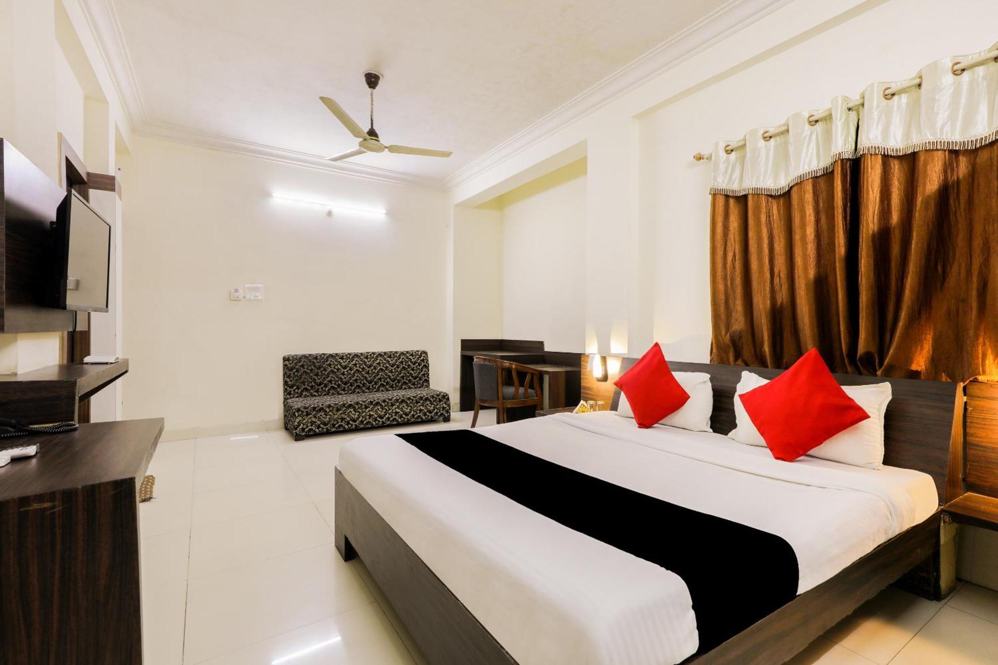 Collection O 3761 Hotel Shree Datta Indore Exterior photo